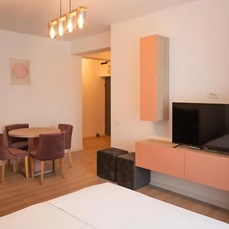 Apartel Elia 14 *