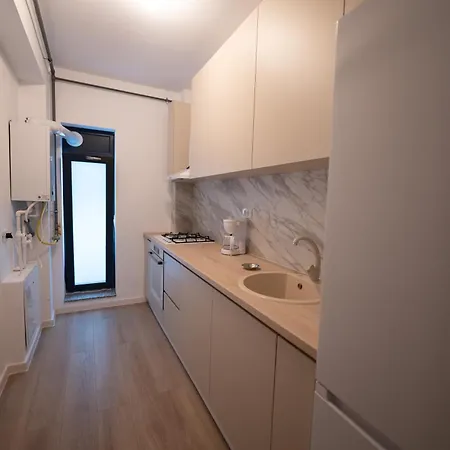 Apartamento Apartel Elia 14 *